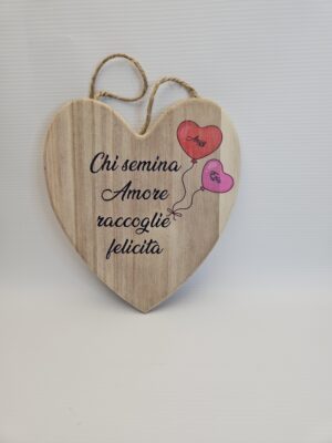 Targa in legno forma cuore personalizzata chi semina amore raccoglie felicità con nomi